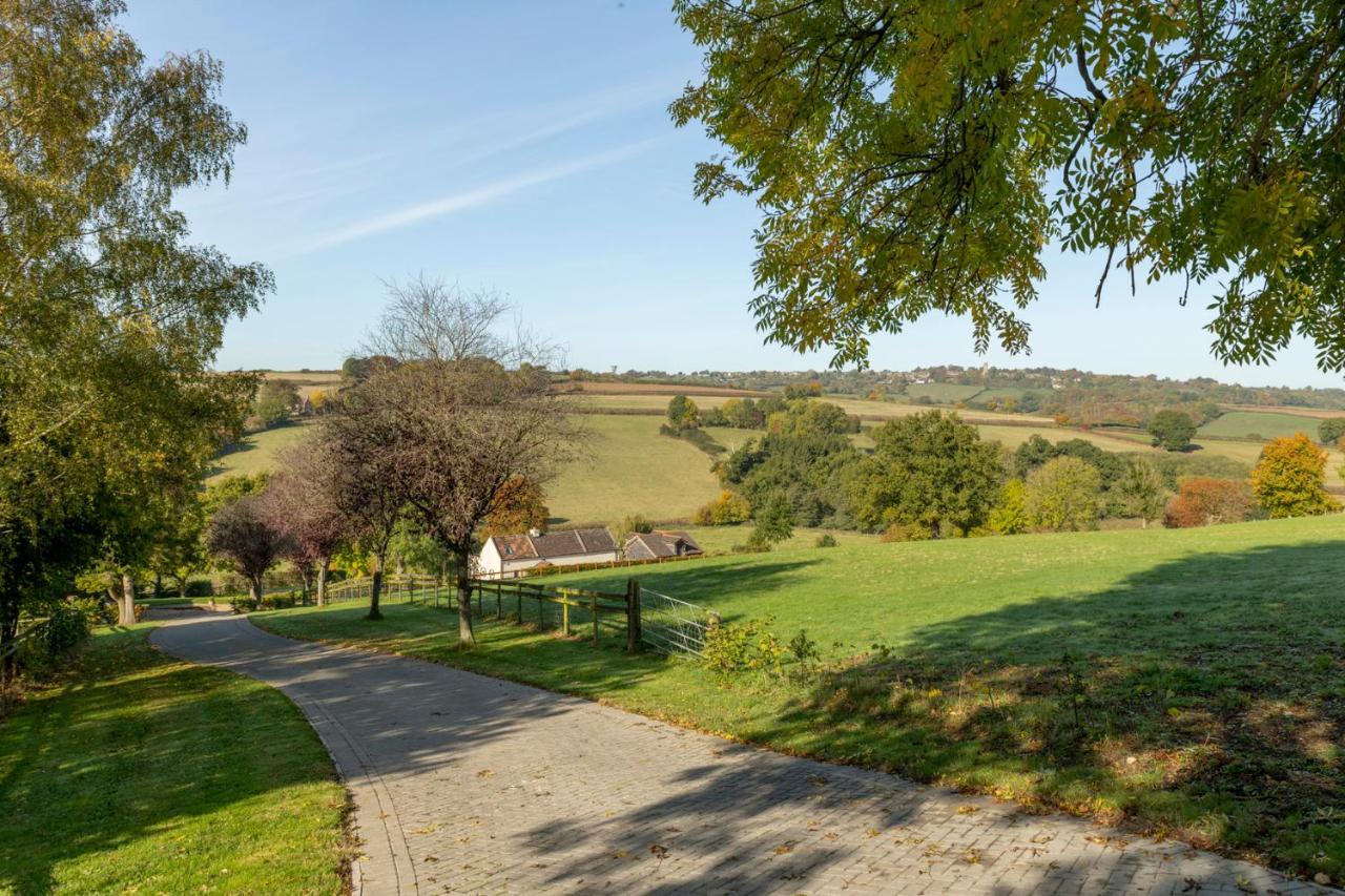 Beautiful Cottage With Stunning Views In Box Box  Luaran gambar