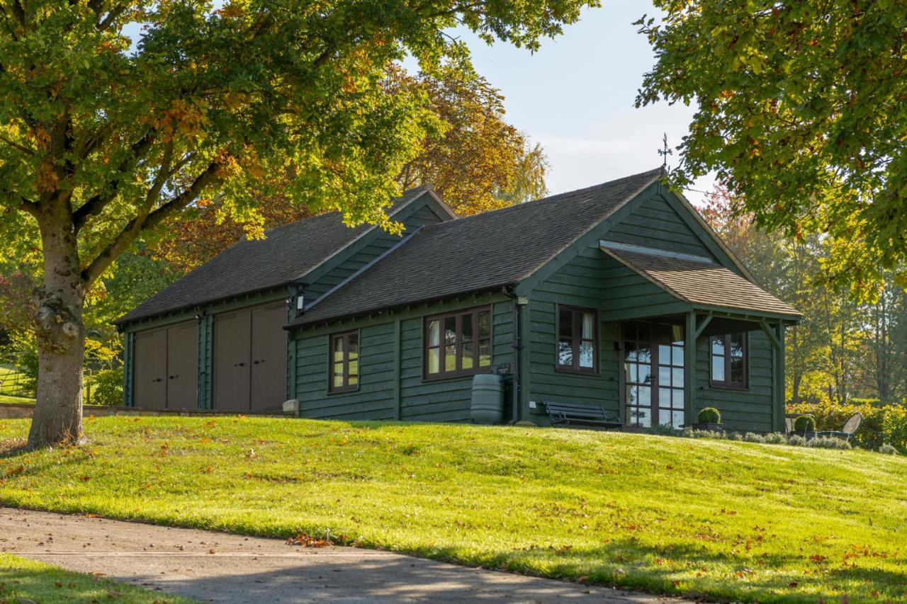 Beautiful Cottage With Stunning Views In Box Box  Luaran gambar